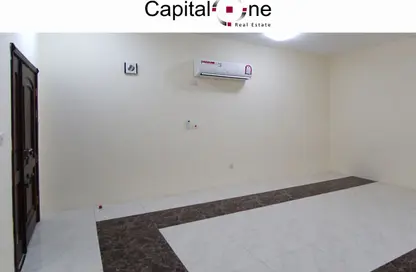Apartment - 3 Bedrooms - 3 Bathrooms for rent in CAP 36 - Ain Khaled - Doha