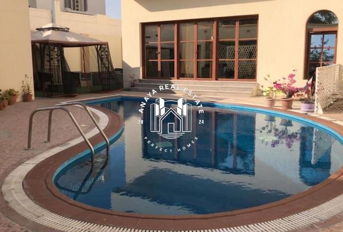 962832 - Property Image 2