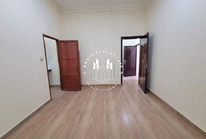 978389 - Property Main Image