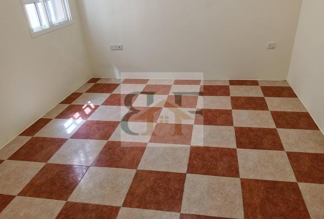930692 - Property Image 3