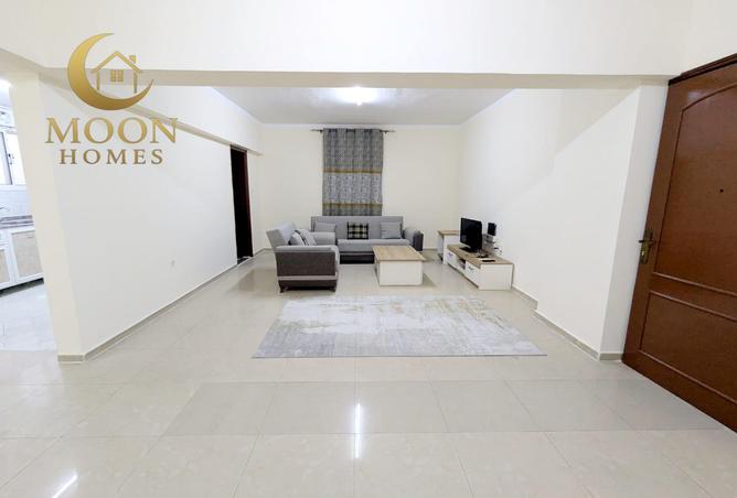 977104 - Property Image 2