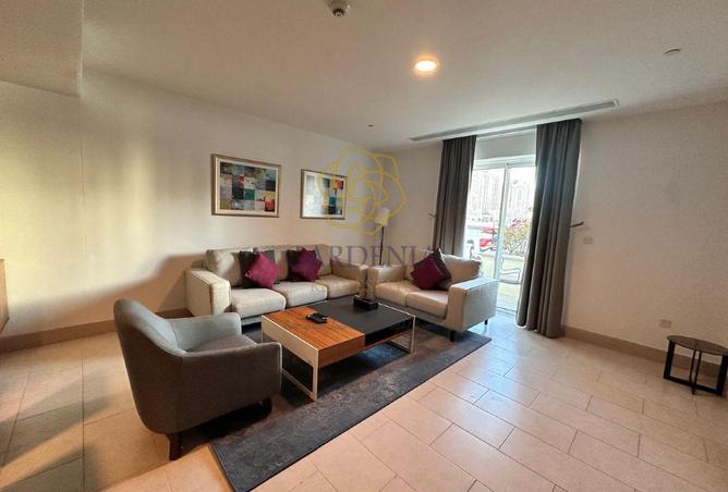 999056 - Property Image 3