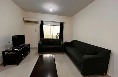 Apartment - 2 Bedrooms - 2 Bathrooms for rent in Anas Street - Fereej Bin Mahmoud North - Fereej Bin Mahmoud - Doha