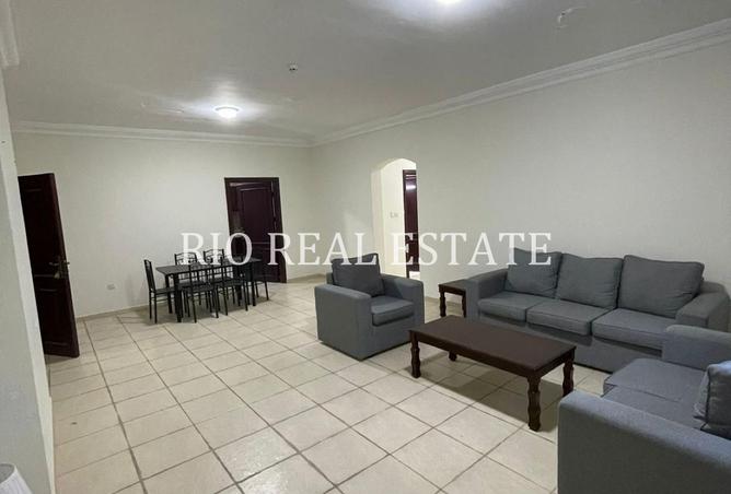 956679 - Property Main Image