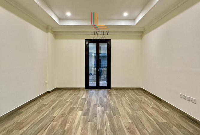 987838 - Property Main Image