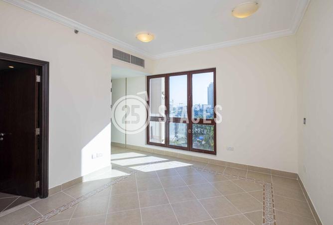 899013 - Property Image 2