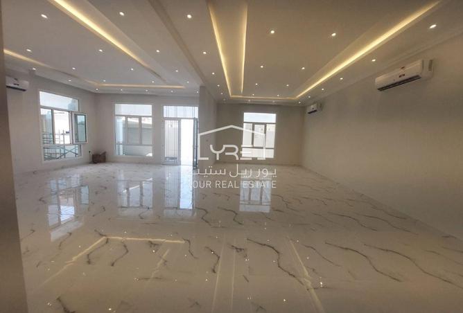 942656 - Property Image 3