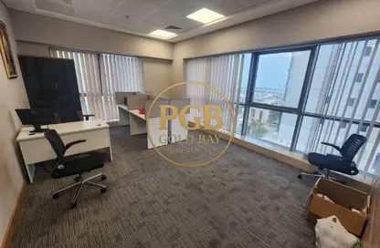 مساحات مكتبية - استوديو - 2 حمامات للايجار في برج مارينا 07 - منطقة المارينا - الوسيل
