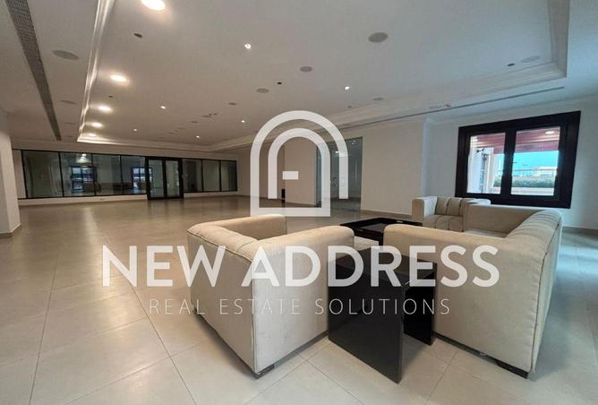 972757 - Property Image 2