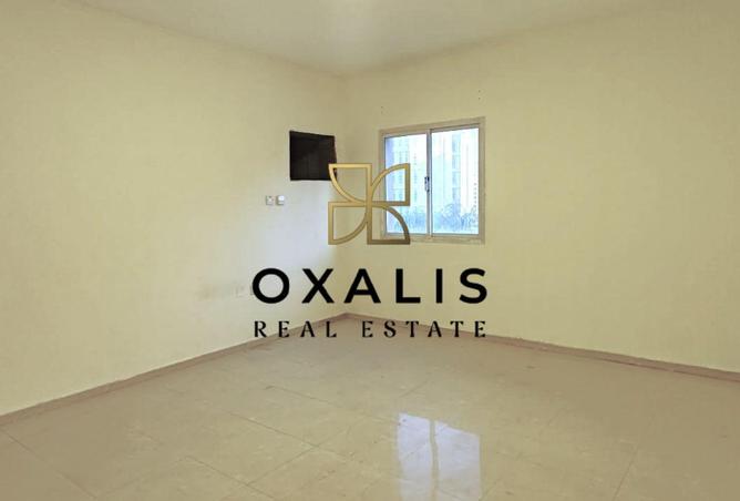 964289 - Property Image 2