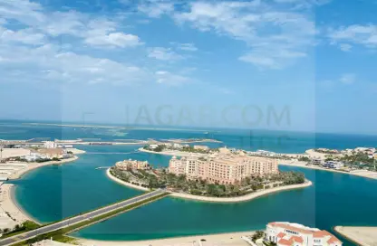 Apartment - 1 Bedroom - 2 Bathrooms for rent in Porto Arabia - The Pearl Island - Doha