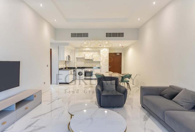 989998 - Property Image 2