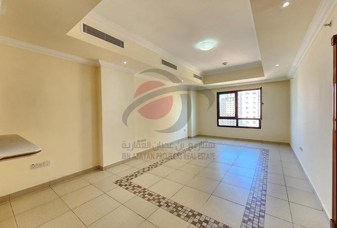 923717 - Property Image 2