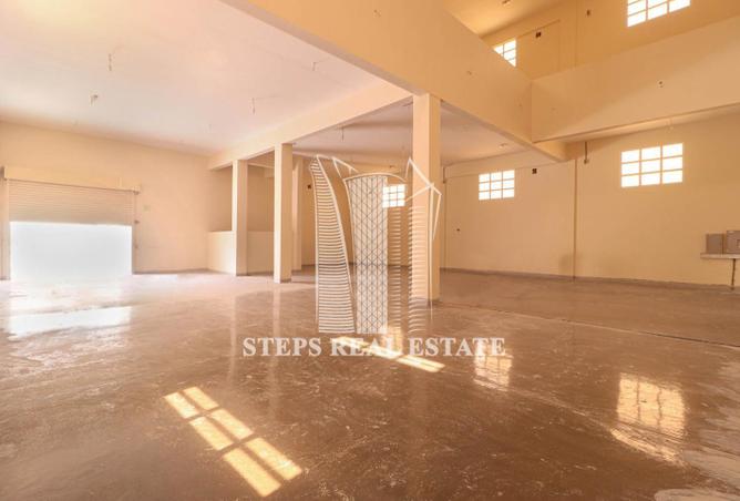 Warehouse - Studio - 1 Bathroom for rent in East Industrial Street - Birkat Al Awamer - Al Wakra