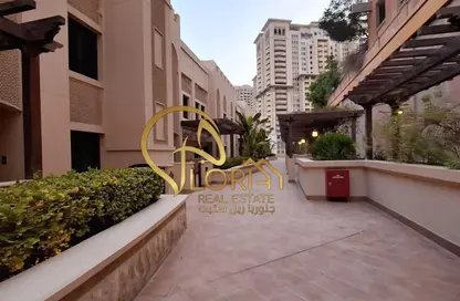 تاون هاوس - 4 غرف نوم - 4 حمامات للبيع في طريق بورتو الشرقي - بورتو أرابيا - جزيرة اللؤلؤة - الدوحة