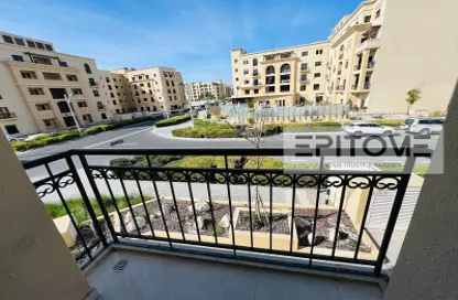Apartment - 2 Bedrooms - 3 Bathrooms for sale in Fox Hills - Lusail