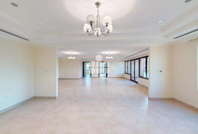 929375 - Property Image 2