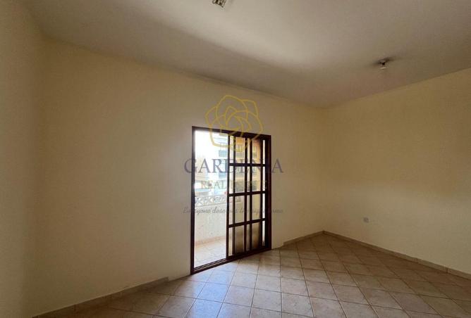 968209 - Property Image 3