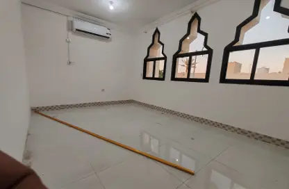 Apartment - 1 Bedroom - 1 Bathroom for rent in Bin Omran - Fereej Bin Omran - Doha