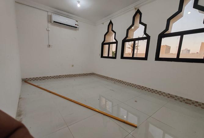 945343 - Property Main Image