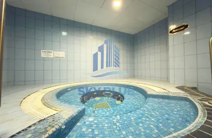 Apartment - 2 Bedrooms - 3 Bathrooms for rent in West Bay - West Bay - Doha