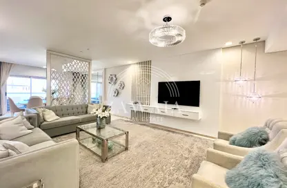Apartment - 3 Bedrooms - 4 Bathrooms for rent in Viva Central - Viva Bahriyah - The Pearl Island - Doha