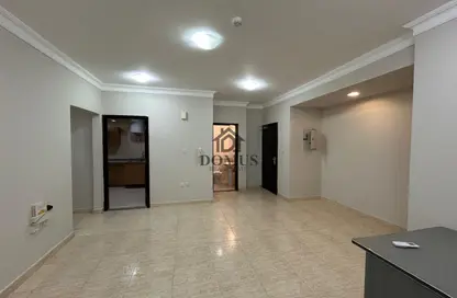 Apartment - 2 Bedrooms - 2 Bathrooms for rent in Hiteen Street - Al Muntazah - Doha