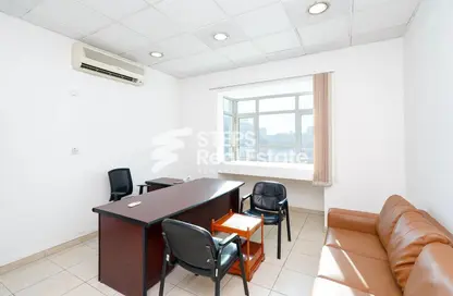 Office Space - Studio - 1 Bathroom for rent in Regency Residence Musheireb - Musheireb - Doha