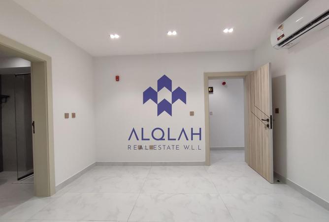 964678 - Property Image 2