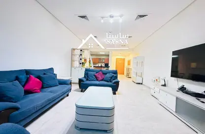 Apartment - 2 Bedrooms - 4 Bathrooms for rent in Zig Zag Tower A - Zig Zag Towers - West Bay - Doha