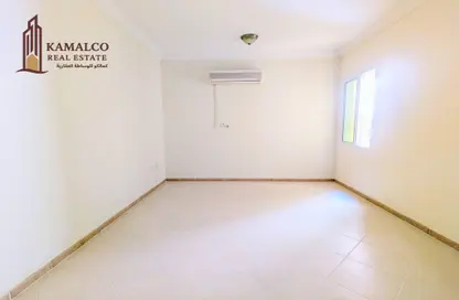 Apartment - 3 Bedrooms - 2 Bathrooms for rent in Al Muntazah - Doha