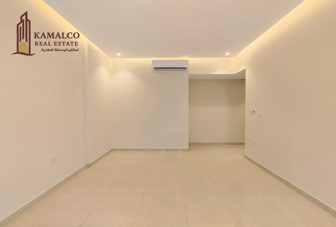 953565 - Property Image 3