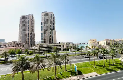 Apartment - 1 Bedroom - 2 Bathrooms for sale in One Porto Arabia - Porto Arabia - The Pearl Island - Doha