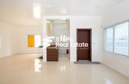 Staff Accommodation - Studio for rent in East Industrial Street - Birkat Al Awamer - Al Wakra