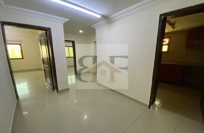 Apartment - 2 Bedrooms - 1 Bathroom for rent in Bin Omran 35 - Fereej Bin Omran - Doha