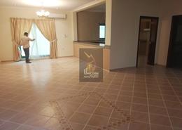 مجمع سكني - 5 غرف نوم - 5 حمامات للكراء في الثمامة - الثمامة - الدوحة