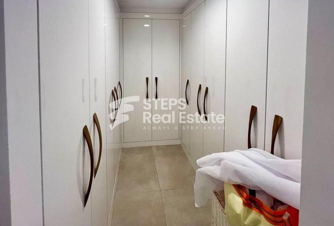 950079 - Property Image 2