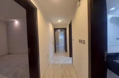شقة - 2 غرف نوم - 3 حمامات للايجار في جنوب فوكس هيلس - فوكس هيلز - الوسيل