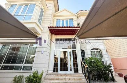 Villa - 5 Bedrooms - 6 Bathrooms for sale in Al Nuaija Street - Al Nuaija - Doha
