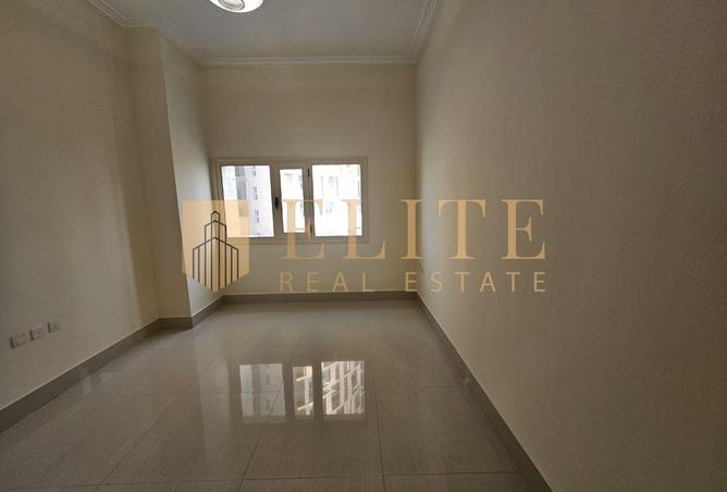 981550 - Property Image 3