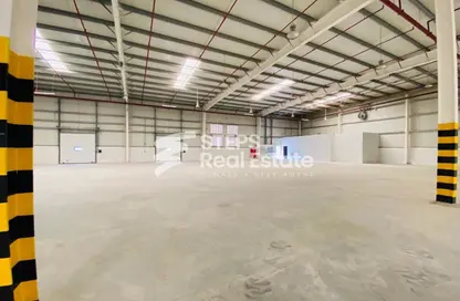 Warehouse - Studio - 1 Bathroom for rent in Umm Salal Mahammad - Umm Salal Mohammed - Doha