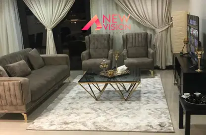 Apartment - 2 Bedrooms - 2 Bathrooms for rent in Tower 21 - Porto Arabia - The Pearl Island - Doha