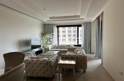 Apartment - 2 Bedrooms - 3 Bathrooms for rent in West Porto Drive - Porto Arabia - The Pearl Island - Doha