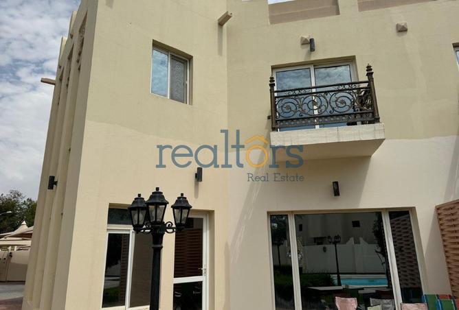 956238 - Property Image 2