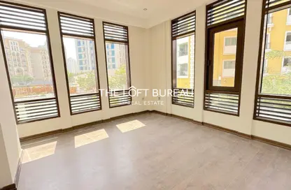 Apartment - 2 Bedrooms - 3 Bathrooms for rent in Giardino Village - The Pearl Island - Doha