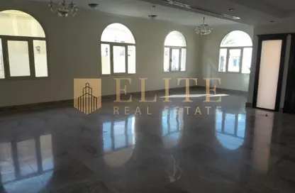 شقة - 5 غرف نوم - 5 حمامات للايجار في مطار ريجنسي ريزيدنس - مطار ريجنسي ريزيدنس - طريق المطار القديم - الدوحة