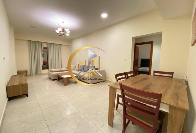 928529 - Property Image 2