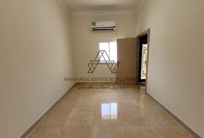 926827 - Property Image 2