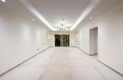 Apartment - 3 Bedrooms - 4 Bathrooms for rent in Giardino Village - The Pearl Island - Doha
