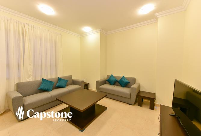 951275 - Property Image 2